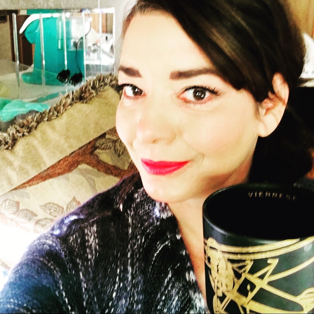 Meet your Posher, Lydia